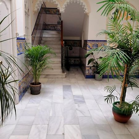Casa Adriano Apartment เซบีญา ภายนอก รูปภาพ
